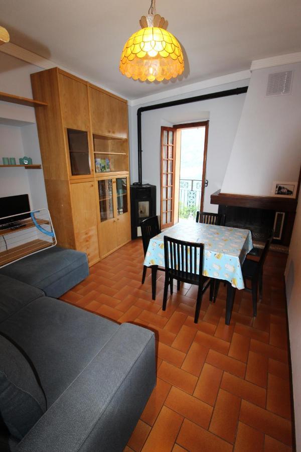Casa Rina Apartment Несо Екстериор снимка